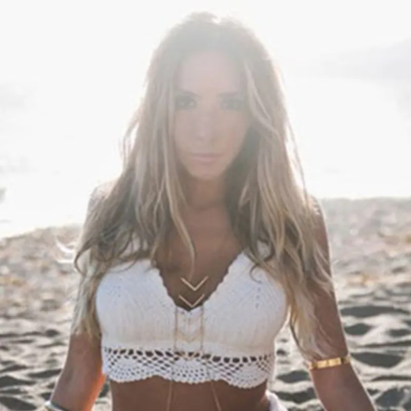 h3domc-l-610x610-top-beach-crochet-crop-top-crochet-top-crochet-shorts-white-white-lace-shorts-white-crop-tops-body-chains-gold-rings-gold-jewelry-boho-sun-ocean-swimwear-sunset-sexy-summer-outfits_