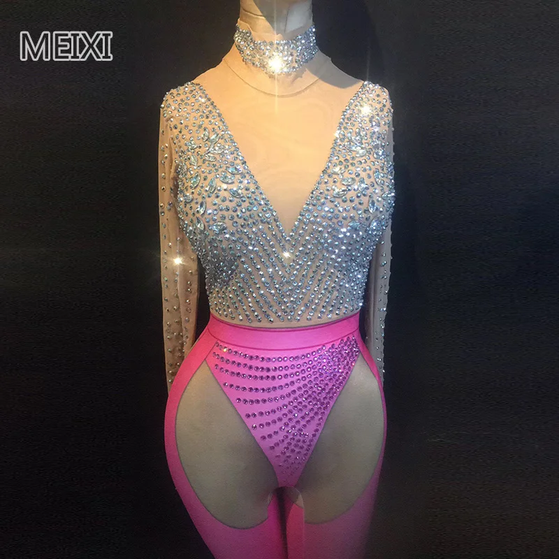 

Deep V sparkle rhinestone stitching rose pink jumpsuit bar birthday party concert singer and dancer costumes