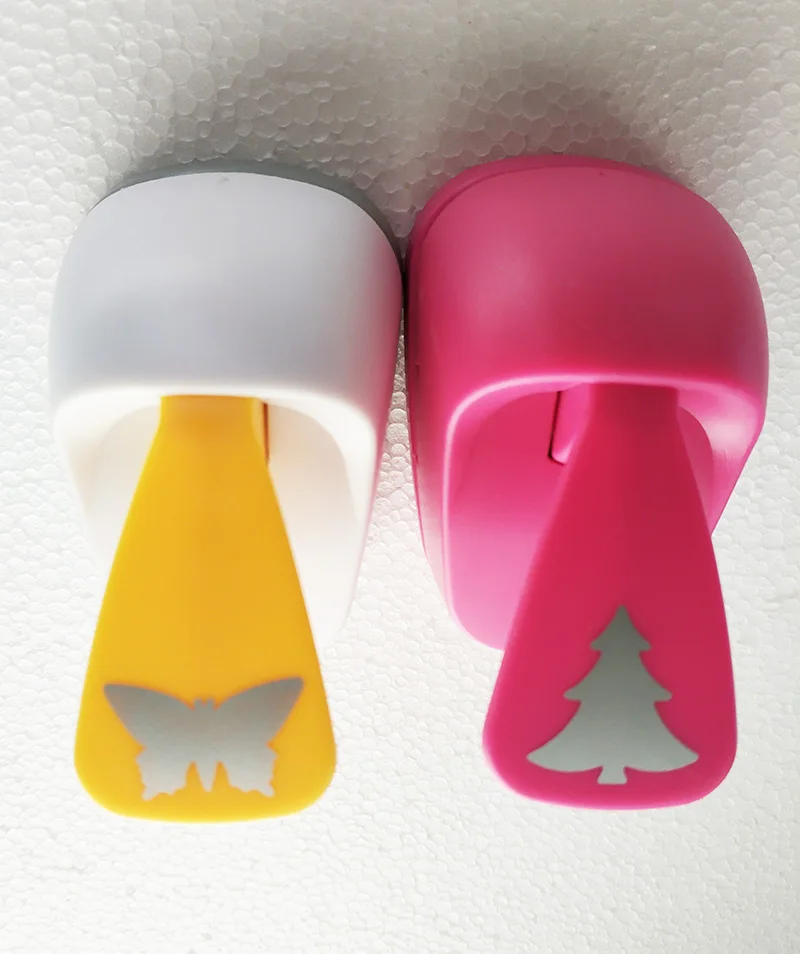 

2PCS Craft Punches Butterfly Christmas Tree Paper Puncher Handmade DIY tools Scrapbook Embossing device Card Cutter