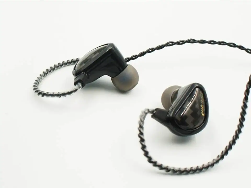 Geek Wold GK3 3 Dynamic Drivers HiFi Audiophile In ear Earphones IEMS Music Monitor Studio DJ Earbuds
