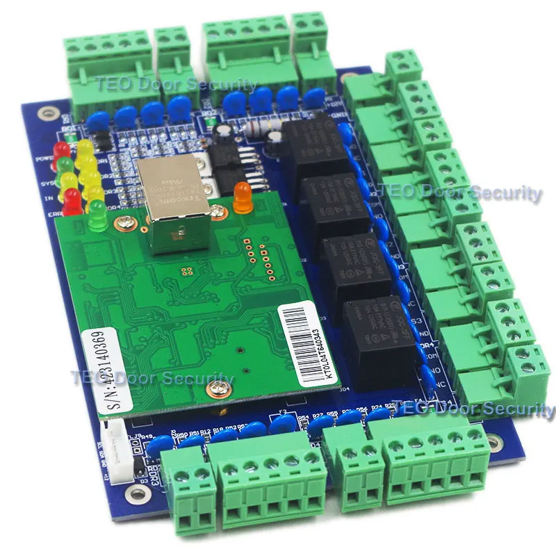 Четыре двери доступа к сети Управление Панель доска с программным обеспечением Связь протокол TCP/IP считыватели считыватель для 4-дверный шкаф для Применение
