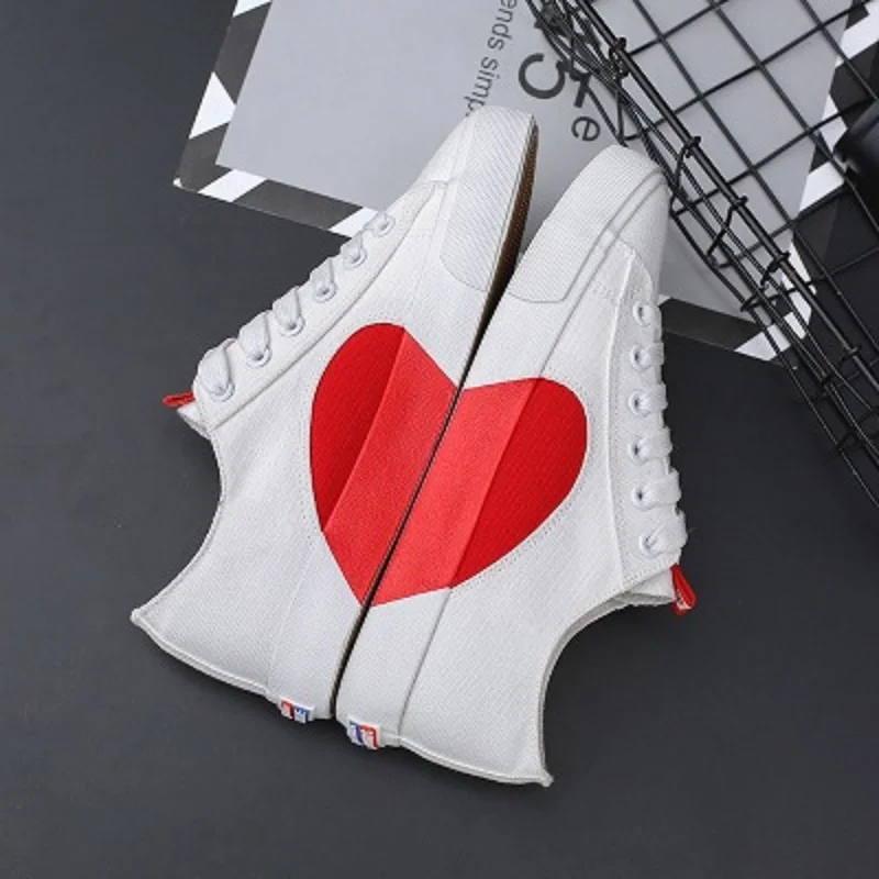 

2018 spring and summer new love casual canvas shoes women's shoes white shoes students low help breathable small shoes