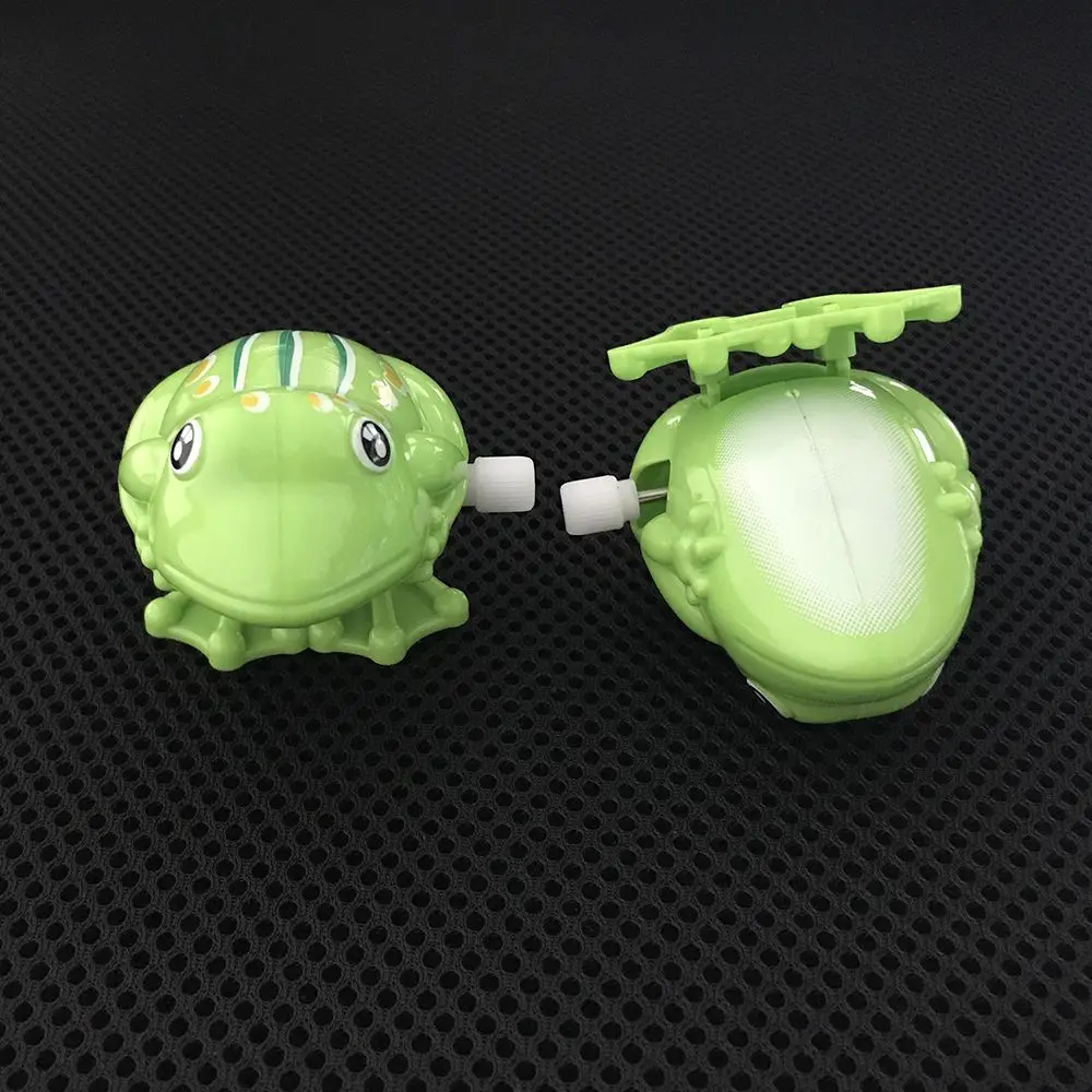 Children Lovely Cute Green Color Jumping Frog Clockwork Toy for Kids Plastic Classic Wind Up Toy for above 3 years old kids