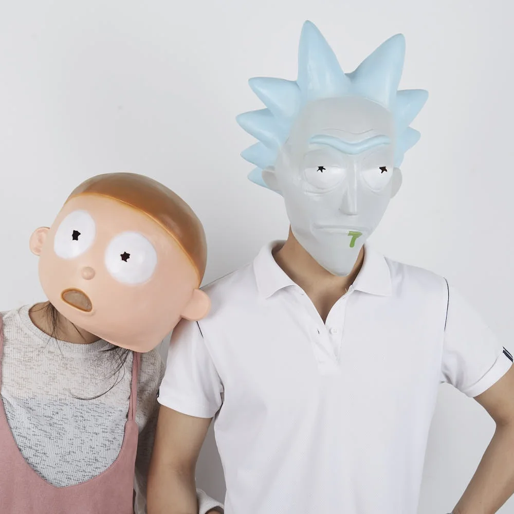 

Takerlama Anime Rick and Morty Cosplay Mask Helmet Cute Full Face Head Latex Masks Masquerade Halloween Women/Men Party Props