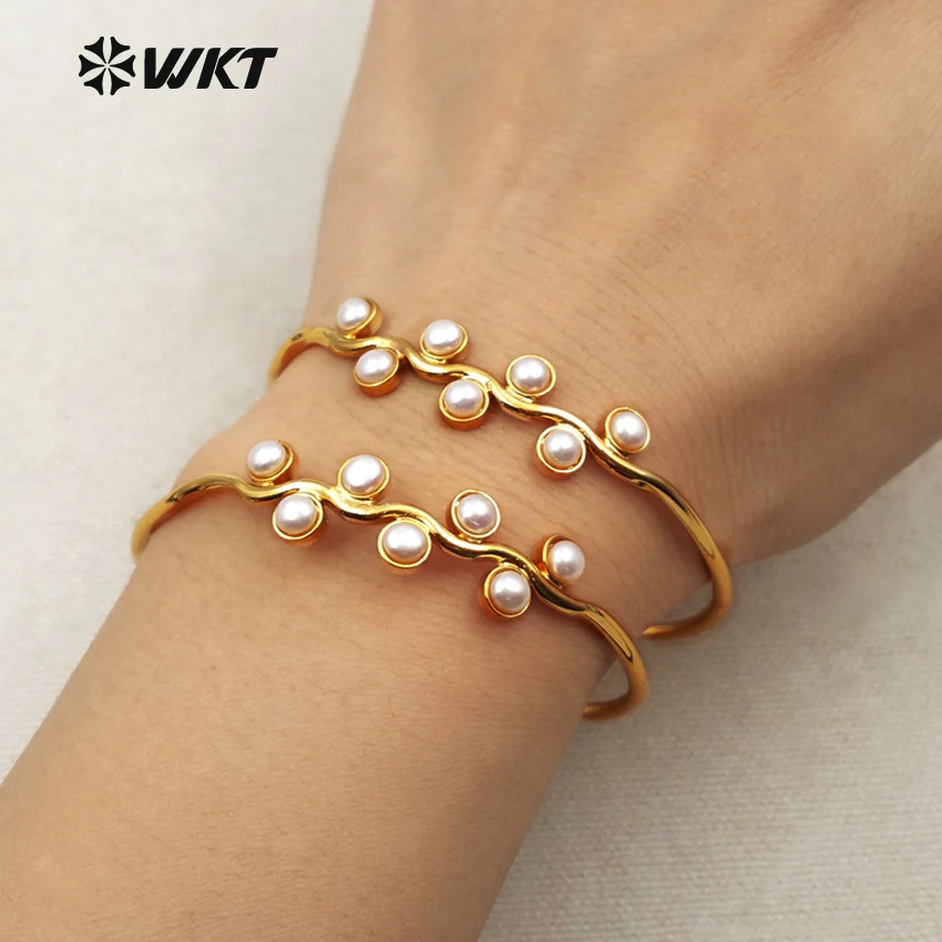 

WT-B387 WKT Wholesale New Arrival Generous For Lady Bracelet Bangle Natural Freshwater Pearl Brass With Gold Color Jewelry