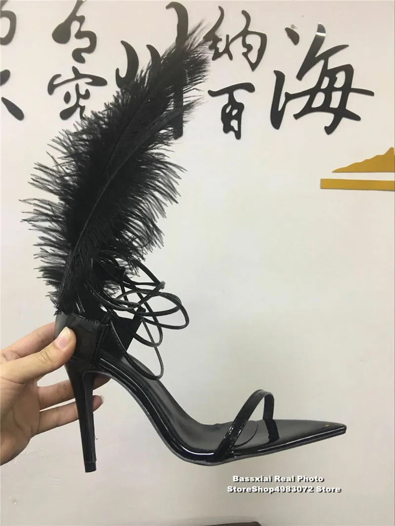 Г. черные, белые сандалии-гладиаторы с перьями женские туфли на высоком каблуке с открытым носком и перекрестными ремешками из страуса женская пикантная Свадебная обувь