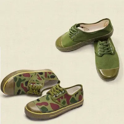 

New labor protection shoes men and women non-slip canvas shoes strong breathable farmland engineering soldiers soft shoes