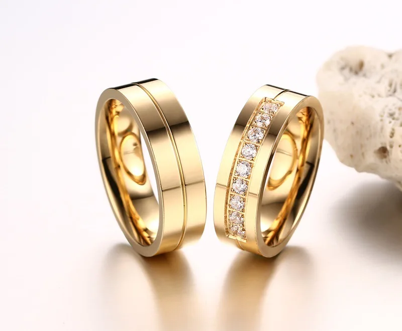 Recommend Top Quality Stainless Steel Gold Color Cubic Zircon Rings For Women Charm Men Ring Wedding Engagement Couple Jewelry