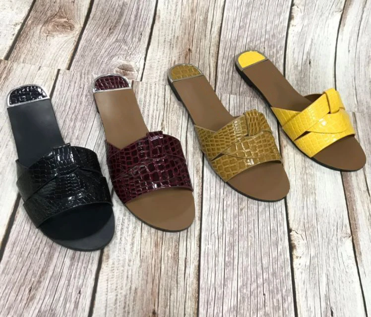 

2019 summer snake pattern wear slippers summer fashion student half slippers word cool female tide beach slippers