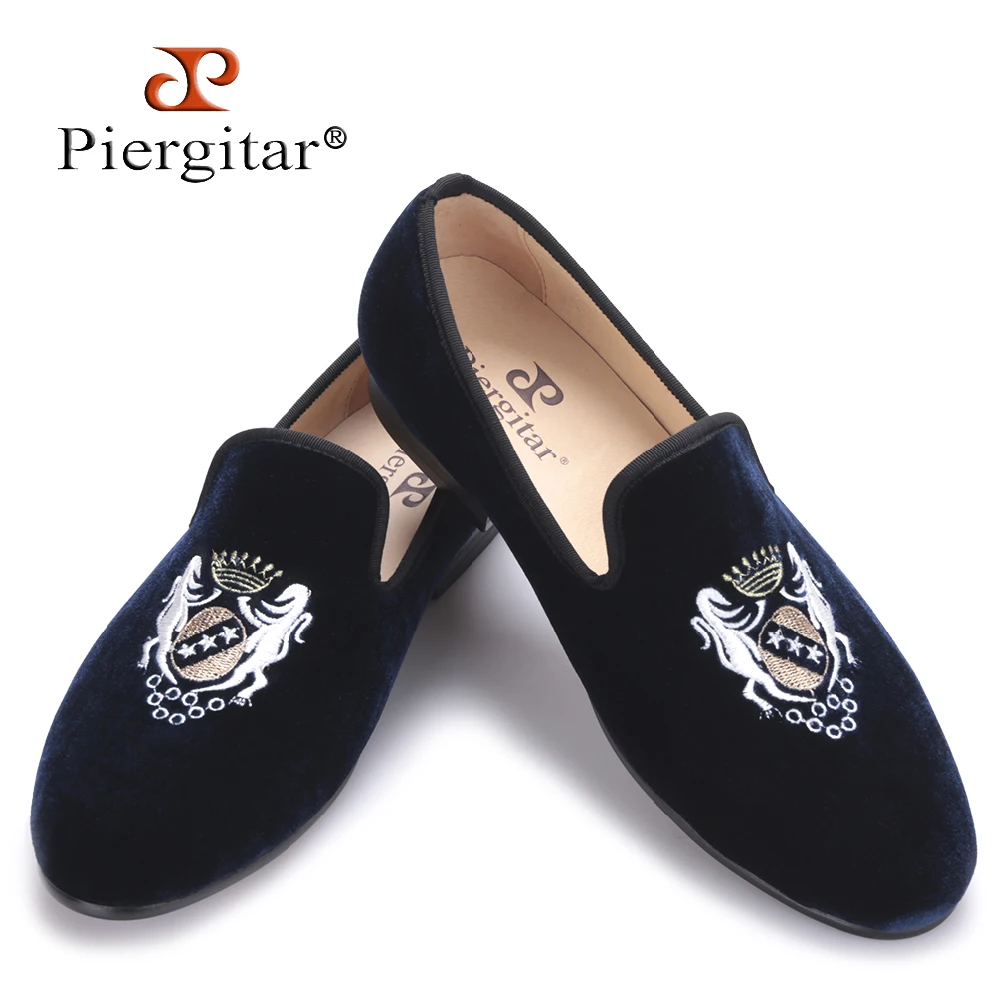 Fashionable embroidery Velvet Men Shoes Men Plus Size Loafers wedding and party shoe Men Flats Size US 4-17 Free shipping