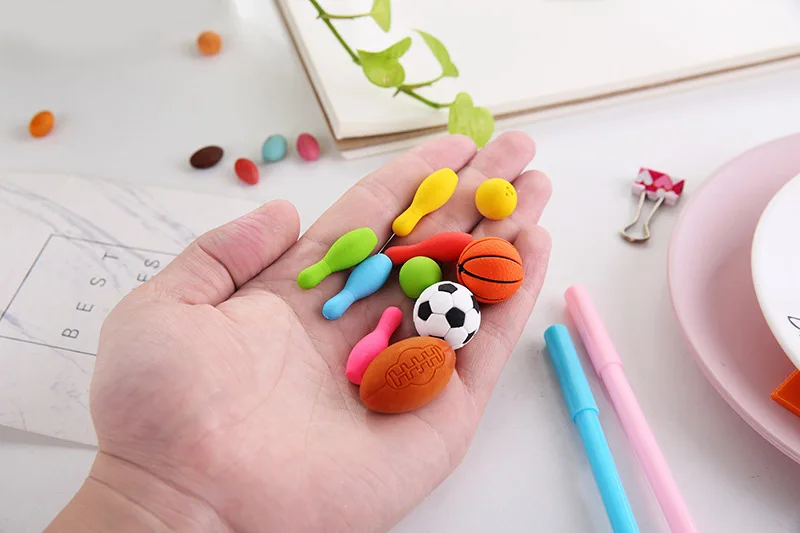 Творческий мяч спортивные резиновые ластик набор, Баскетбол Футбол Мини-ластики игрушка для детей, школьников канцелярские принадлежности