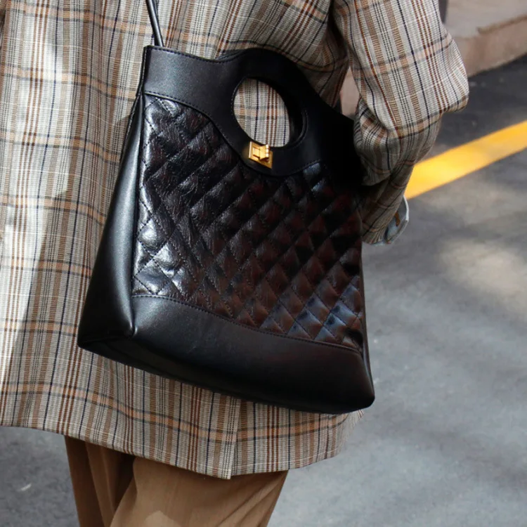 

LOVELY Pattern Small Fragrant Wind Shopping Bag Wax Diamond Lattice Portable Will Bag Skew Package