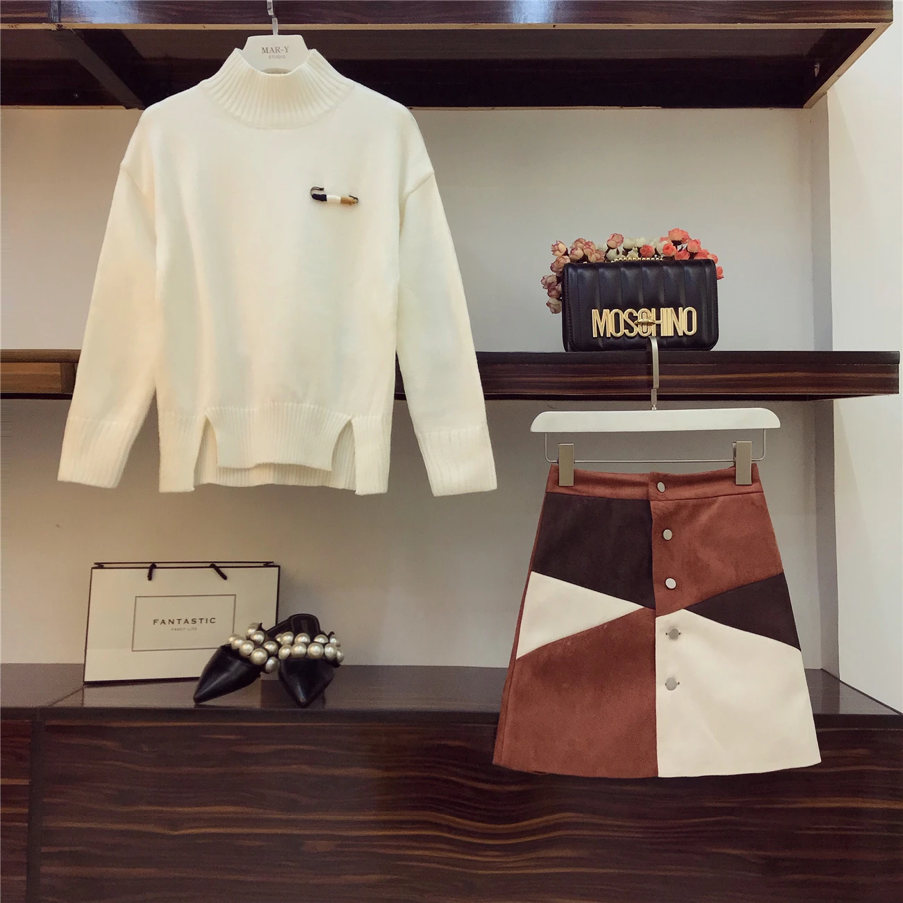 2018 Autumn Woman's Turtleneck White Pull Sweater + High Waist Color Patch Suede Skin Girls Student Two-piece Mini Skirts Set
