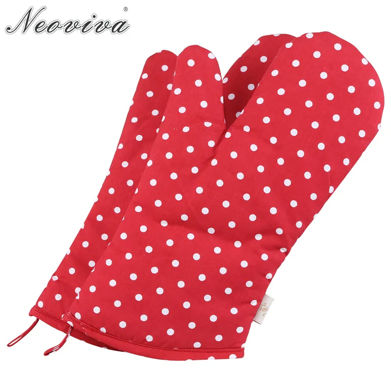 

Neoviva Fabric Quilting Housewife Oven Mitts for Kitchen Set of 2 Polka Dots Lollipop Vintage Red New Year Cook Microwave Glove