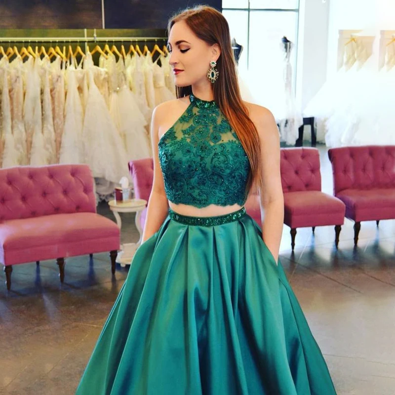 

Halter Long Prom Dresses Two Pieces Sleeveless Lace Applique Sequin Belt Green Evening Formal Party Dress Vestido De Fiesta