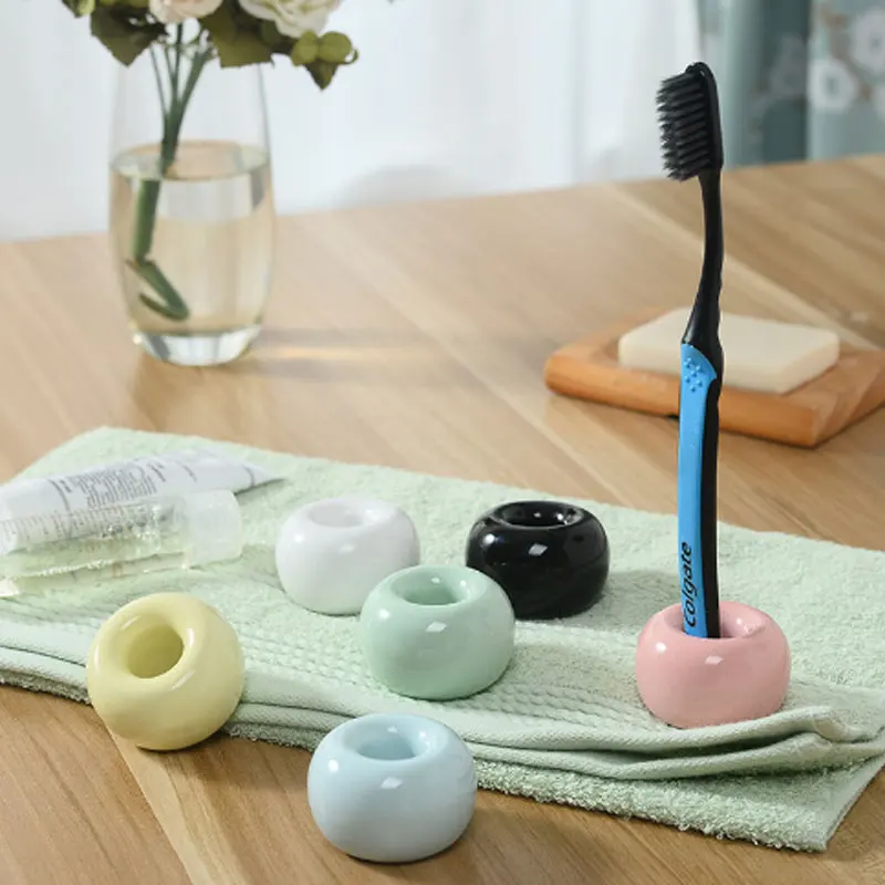 Creative-Toothbrush-Seat-Ceramic-Tooth-Holder-Fashion-Personality-Simple-Toothbrush-Holder-Couple-Toothbrush-Base-Frame-Q120-(1)