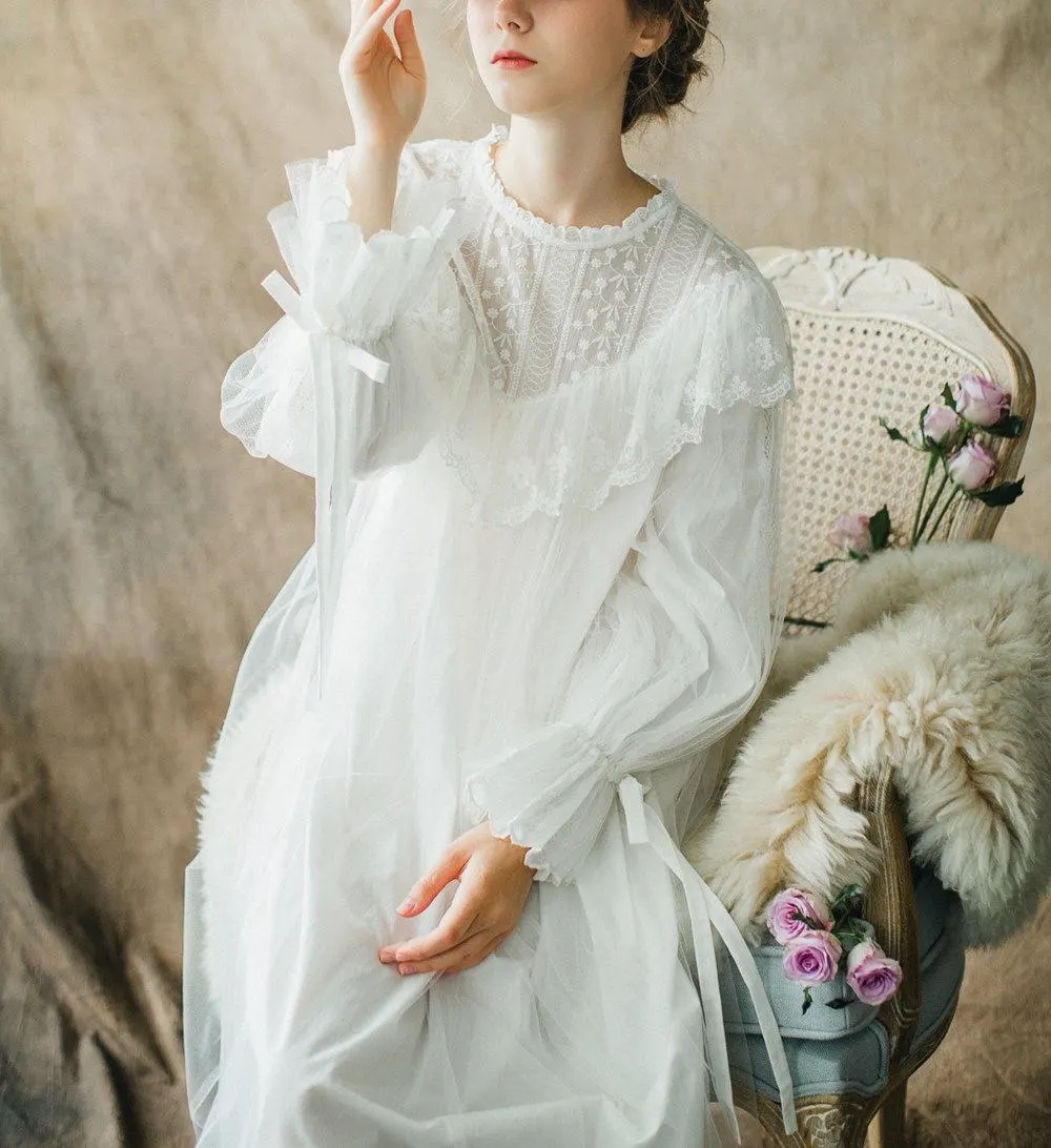 Женская белая ночная рубашка средневековая романтическая винтажная королевская Милая кружевная ночная рубашка с оборками в стиле Лолиты