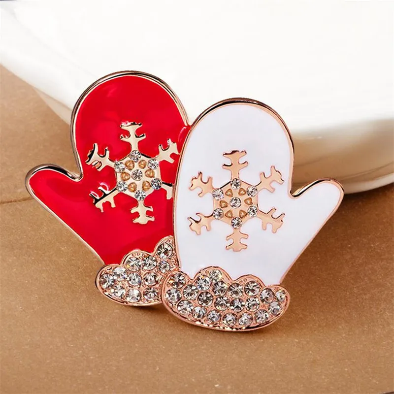 Fashion Gloves Brooches Feminine Transparent Crystal Christmas Brooch