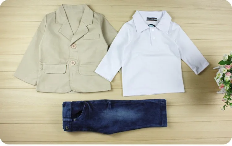 Новые весенние комплекты одежды для детей Одежда для мальчиков комплект из 3 предметов: пиджак+ рубашка+ джинсы стильный комплект одежды для мальчиков