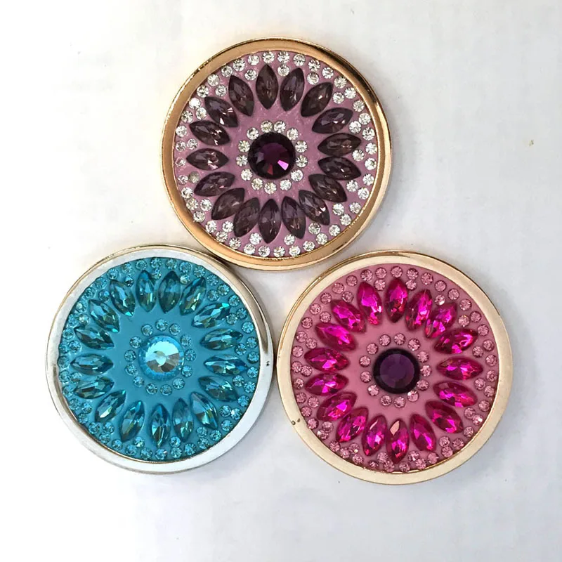 

Hot Sale 33MM coin necklace Deluxe Coin with Crystal for Frame Pendant Women Jewelry Disc CZ Coin Luxury Necklaces Pendants