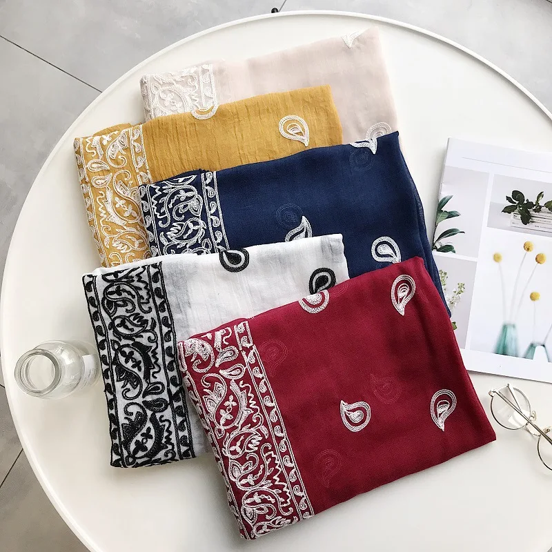 

2019 New Women's Autumn Stitch Cashew Floral Viscose Scarf Scarves Female Shawls Pashmina Lady Bandana Wraps Muslim Hijab Sjaal
