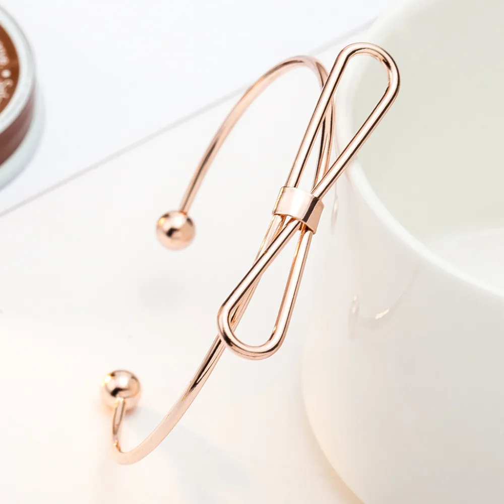 3506388671_2130544268