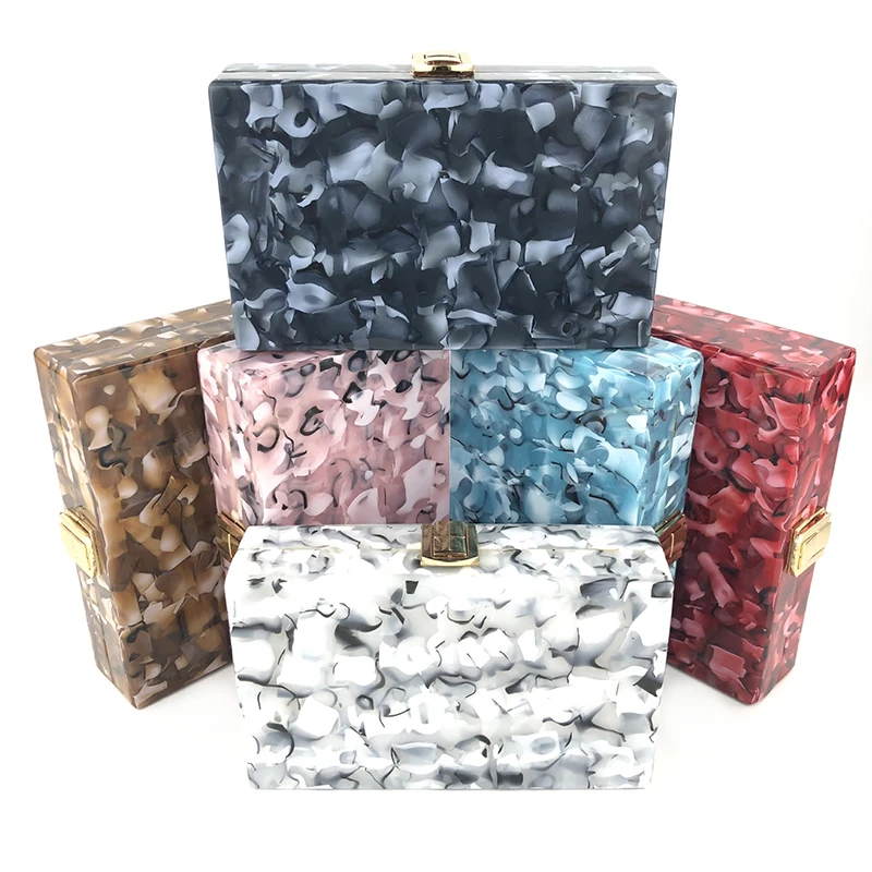 Luxy „Moon Bride“-Box-Clutch aus Acryl. Verfügbare Farben