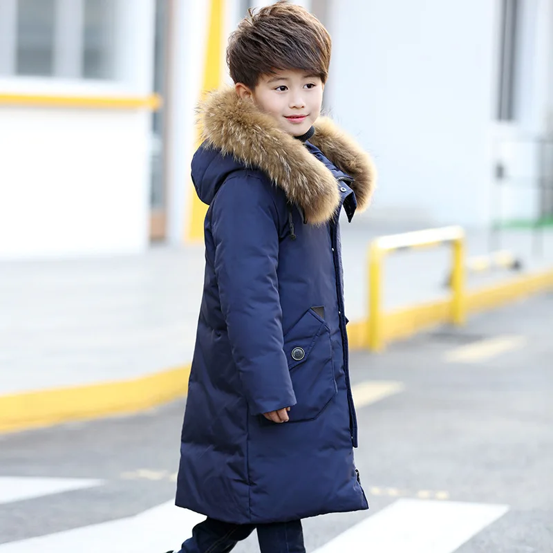 Модные новые стильные зимние куртки зимние пальто с меховым капюшоном для мальчиков-подростков детские пуховики на утином пуху пуховая куртка - Цвет: Синий