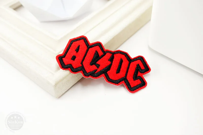 AC DC(Размер: 3,4x7,0 см) DIY тканевые Значки для украшения патч для джинсов сумка для одежды Одежда для шитья украшения аппликация нашивки