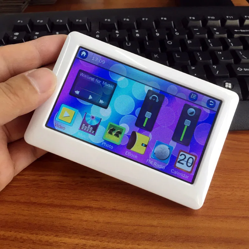 

HD Touch Digital MP4 Player 8GB Build-in Speaker 4.3 Inch Screen MP4 Player Support Av Out Recorder 30 Languages MP5 P402