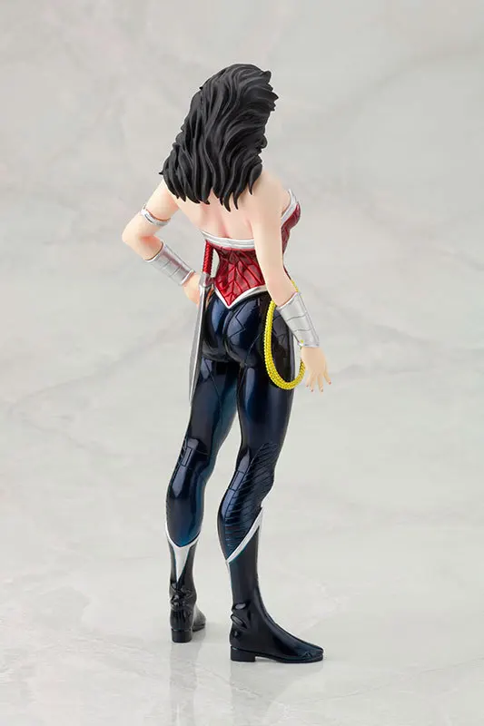Kotobukiya DC Comics The New 52 Justice League Wonder Woman 1/10 Scale Painted Action Figure