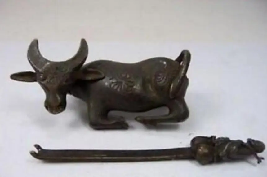 Details about   Old Chinese copper carved cattle figure lock and key 
