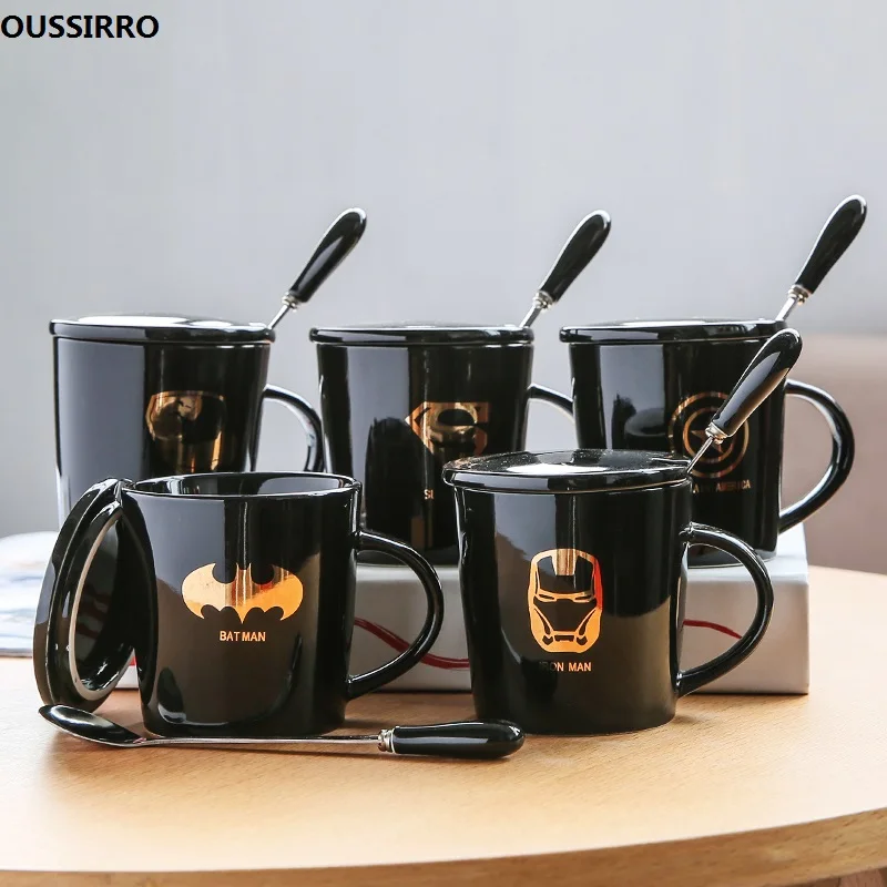 

OUSSIRRO Fashion Super Hero Ceranic Mugs Cup Creative With Spoon and Cover Milk Mug Portable Tumbler Drink Iron man and batman