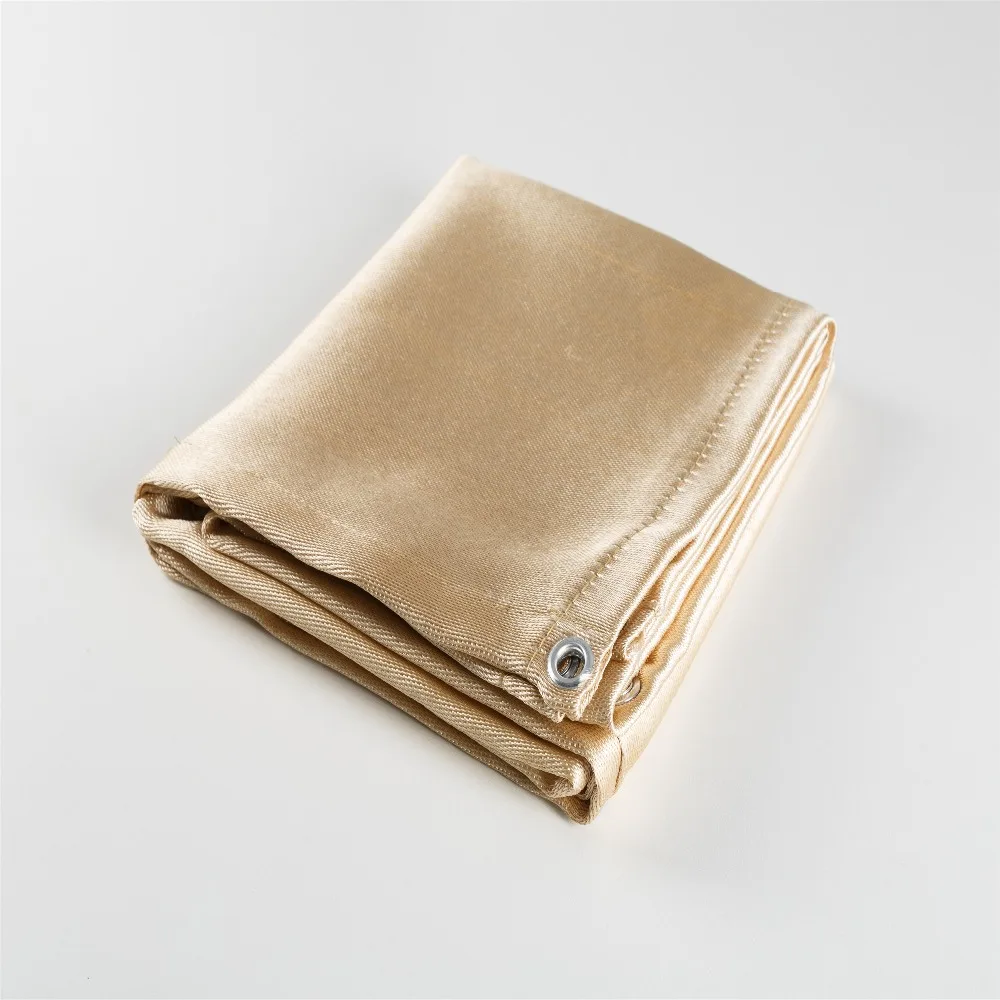 

1.0x1.0m Uniform size Fiberglass Welding Fire Blanket For Easy Hanging and Protection working area