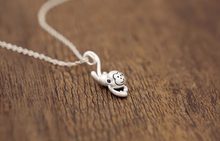 

S925 sterling silver monkey pendant female fashion clavicle chain AYS02