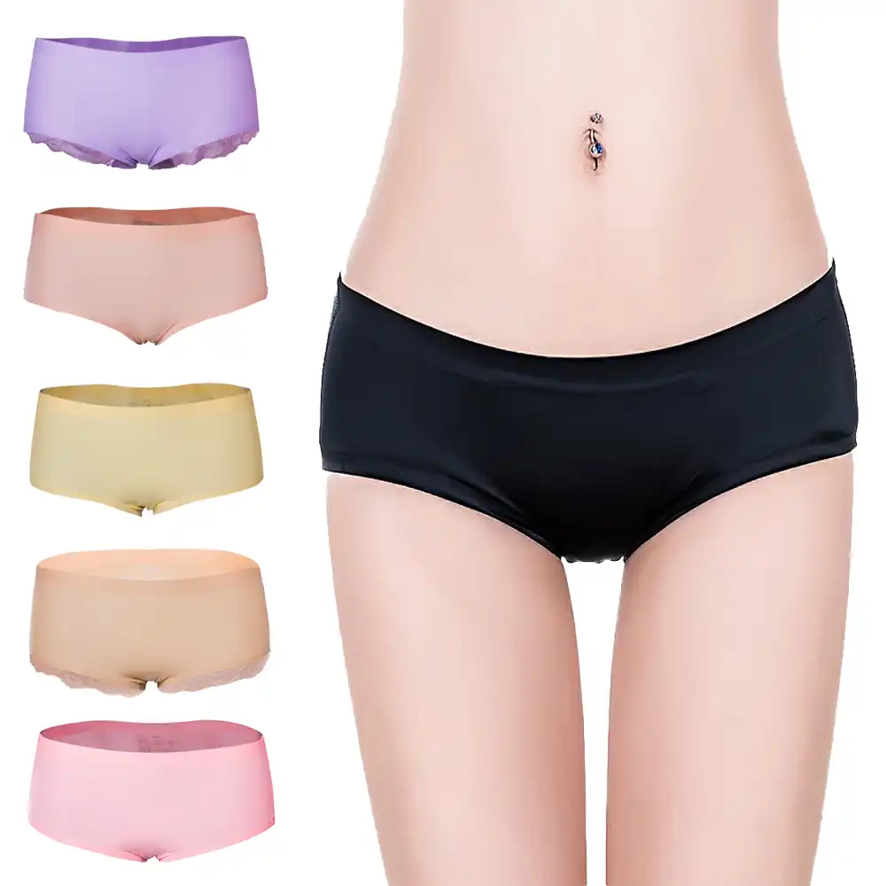 devushka-v-shelkovih-trusikah-foto