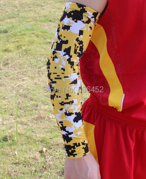 

DHL shipping 2016 wholesale 200pcs Moisture Wicking Compression Sports Arm Sleeve Digital Camo Baseball Flames