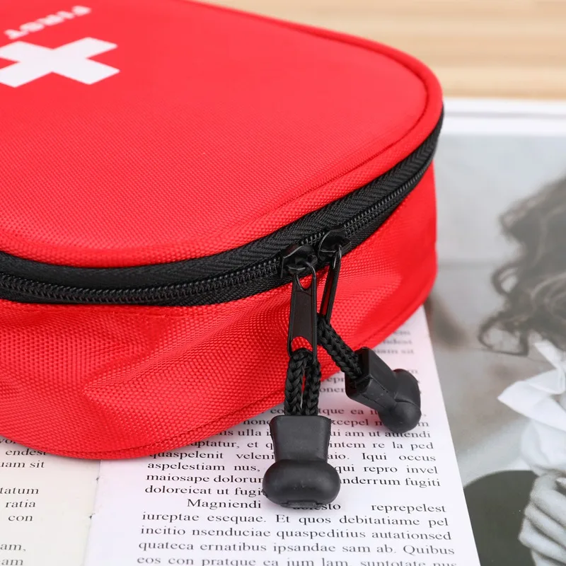 Outdoor Travel First Aid Kit Mini Car First Aid Kit Bag Home Small Medical Box Emergency Survival Kit Size 16x12x5cm