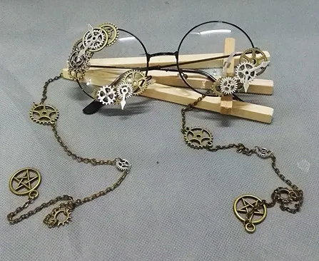 

Retro Baroque Style Lolita Manual Glasses with Chain Gears Gothic Punk Goggles Steampunk Gear Glass
