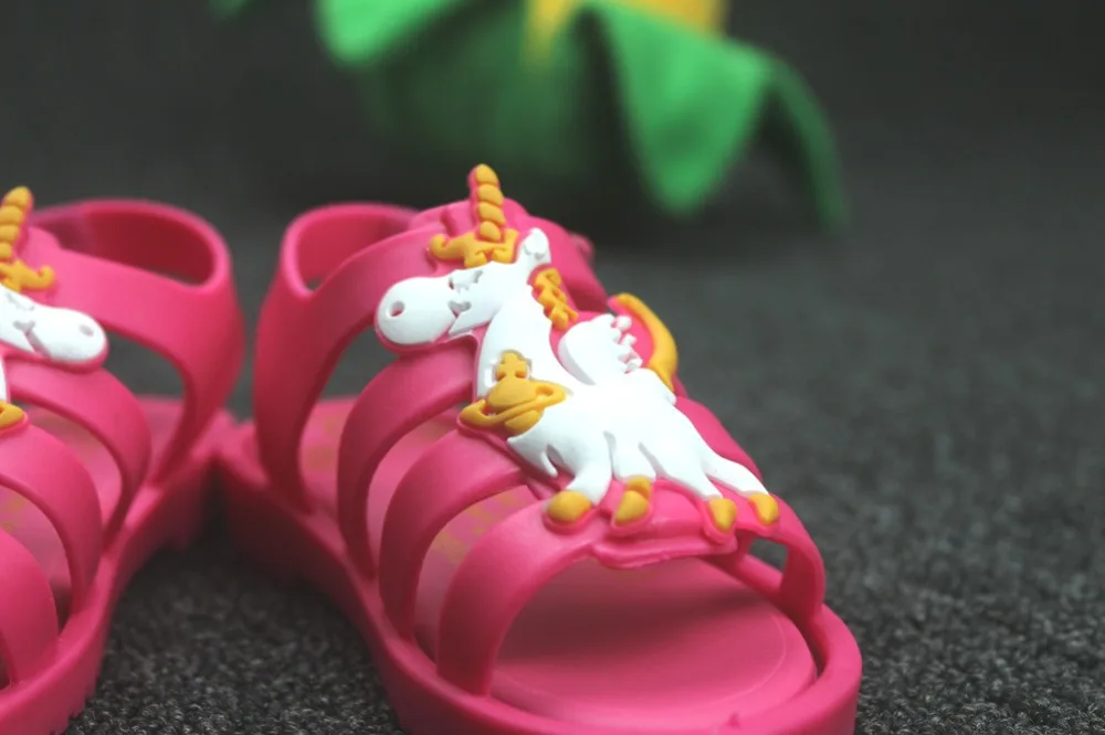 10440845411_467104630