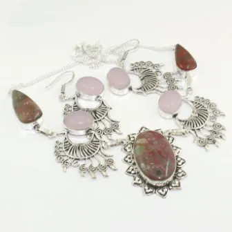 

Rose Quarts & BloodStone Necklace Earing Silver Overlay over Copper , 52.5 cm, N3477