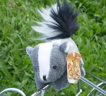 

Home love animals Cute gray squirrel Refrigerator Sticker Fridge Magnet For Kids Message Holder Home Decor