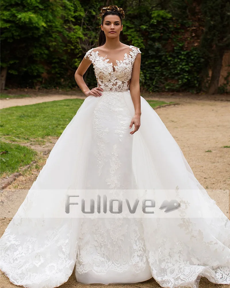 Aliexpress com wedding dresses Luxury Wedding Dresses Long Sleeves Wedding Dress Beads Ball Gown for Wedding Vestido de Novia robe de mariee bridal gowns US $ US $ Gold Wedding Dresses Pearls long Sleeves Wedding Gowns Vestido de Novia gelinlik robe mariage gown princess bride US $