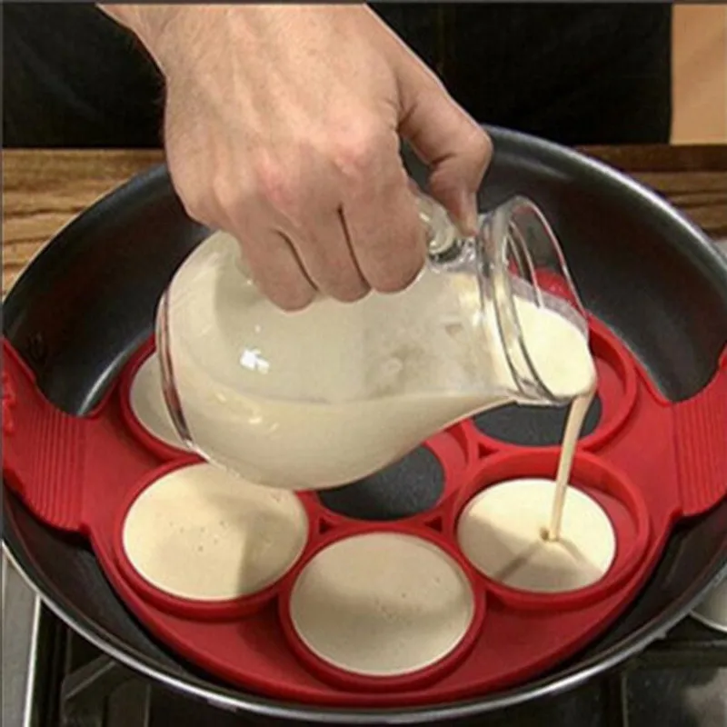 Flip-Pancake-Breakfast-Maker-Creative-Non-Stick-Pan-Egg-Omelette-Tools-Silicone-Cake-Mould-With-Seven