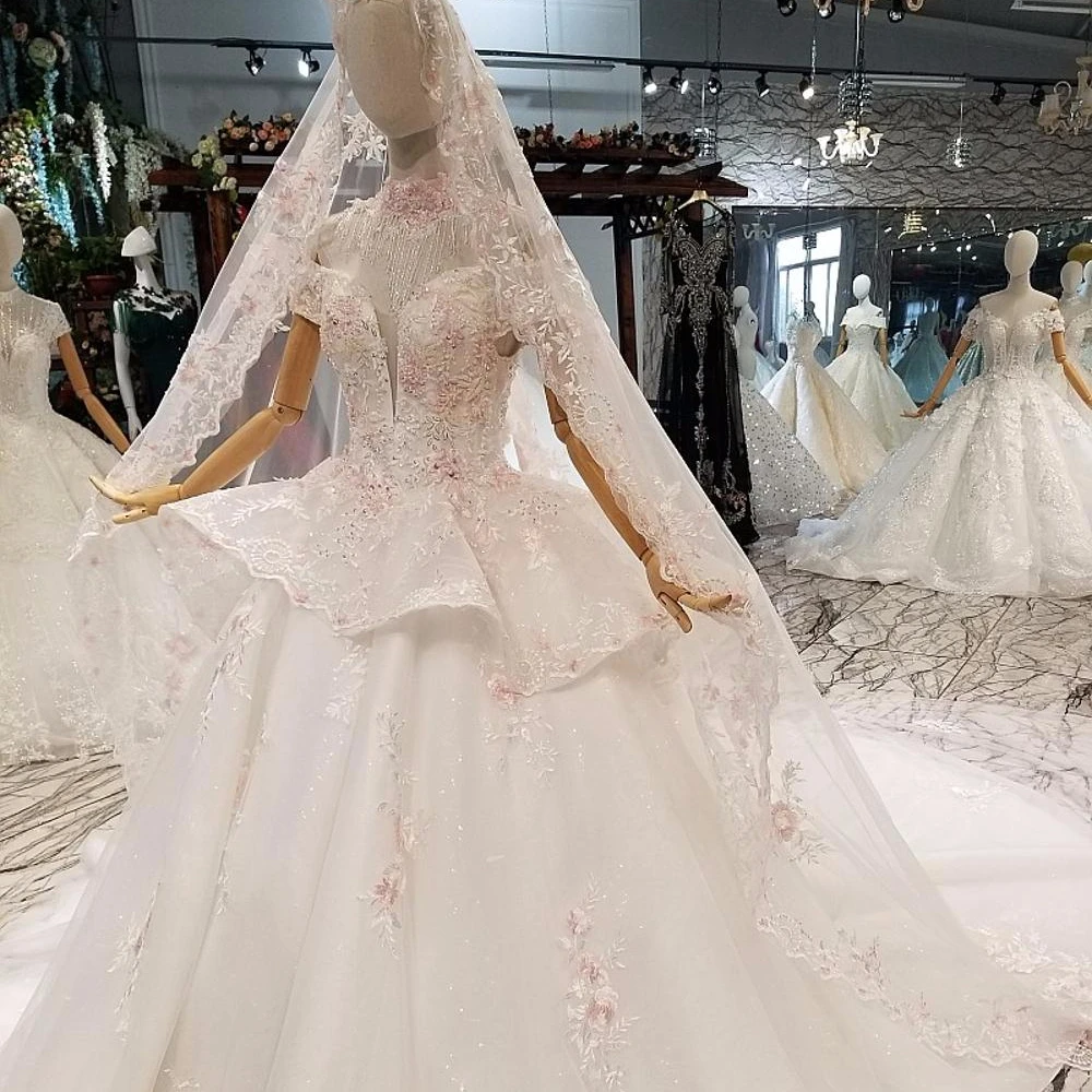 961211 Design Vintage Big Train Wedding Dresses Diamond Beading Fashion