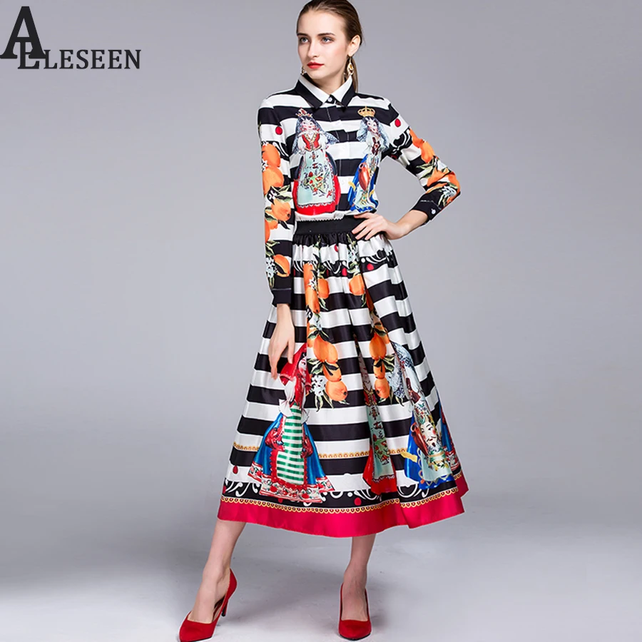 

Fashion Vintage Twinsets 2016 Autumn Brand Long Sleeve Turtleneck Character Tops + Kneel-Length Striped Dress