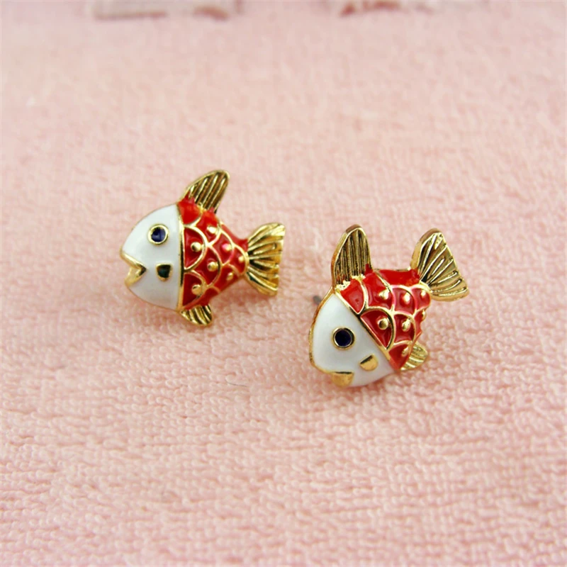 Cheap brand gold enamel cute fish shape discount stud earrings brincos