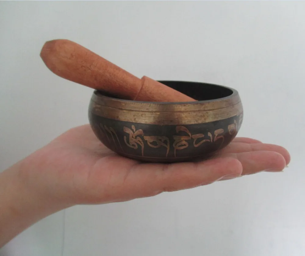 

Metal Crafts Collectable Tibetan Copper Singing Bowl Chinese Handwork fast Shipping Size :Diameter 10CM