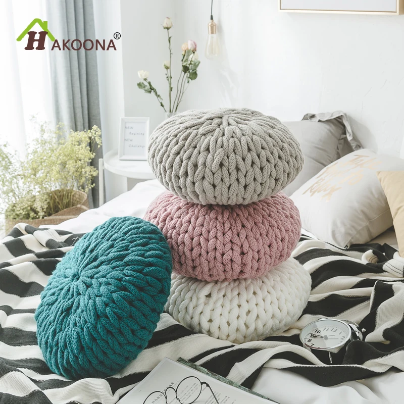 

HAKOONA Kitted Thread Candy Round Pillow Warm Hand-Woven Coarse Lines Knitting Cushions Nap Office