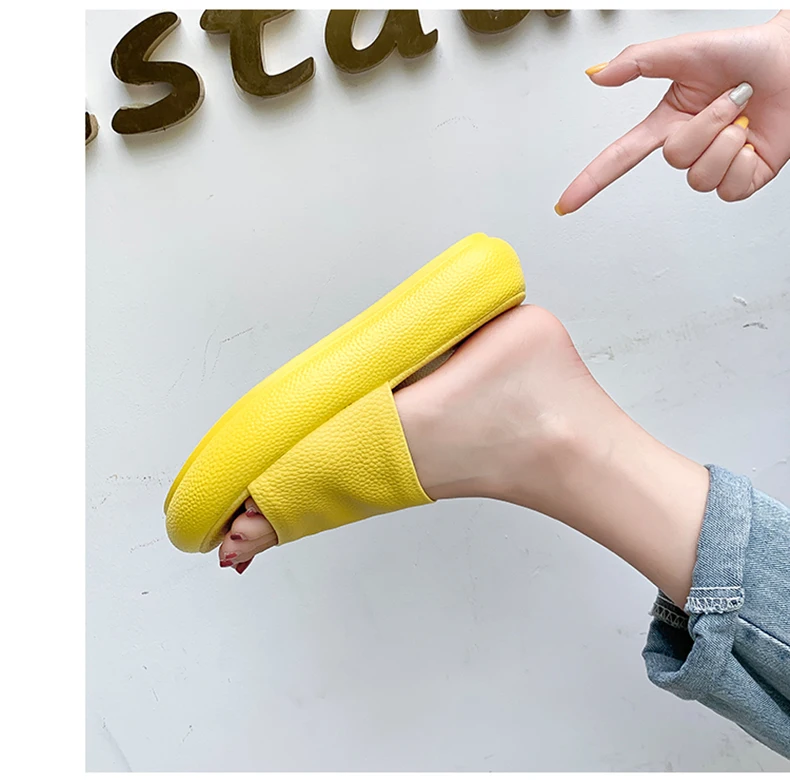 women`s slippers